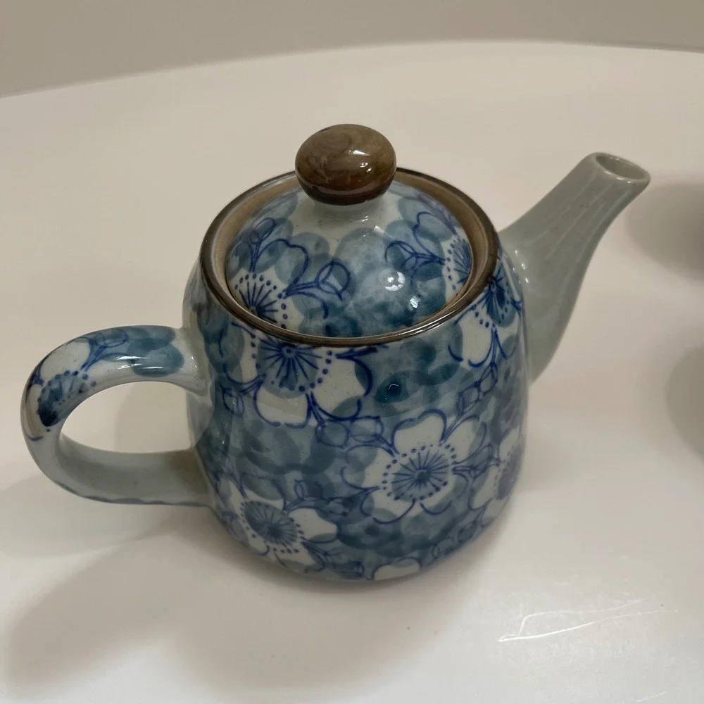 Blue Floral Ceramic Japanese Tea Set Teapot and 5 Cups with Wooden Box